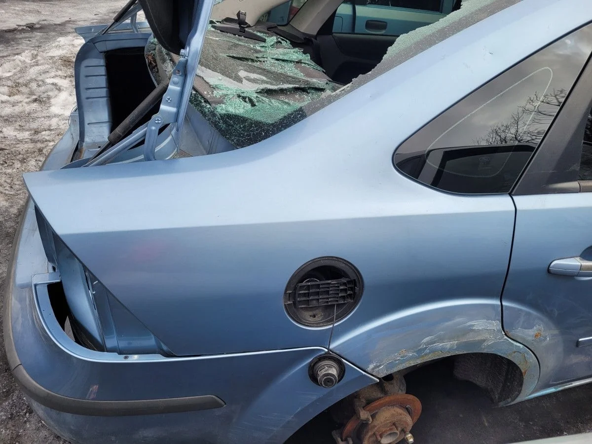Крыло заднее правое на Ford Focus 2 дорест седан