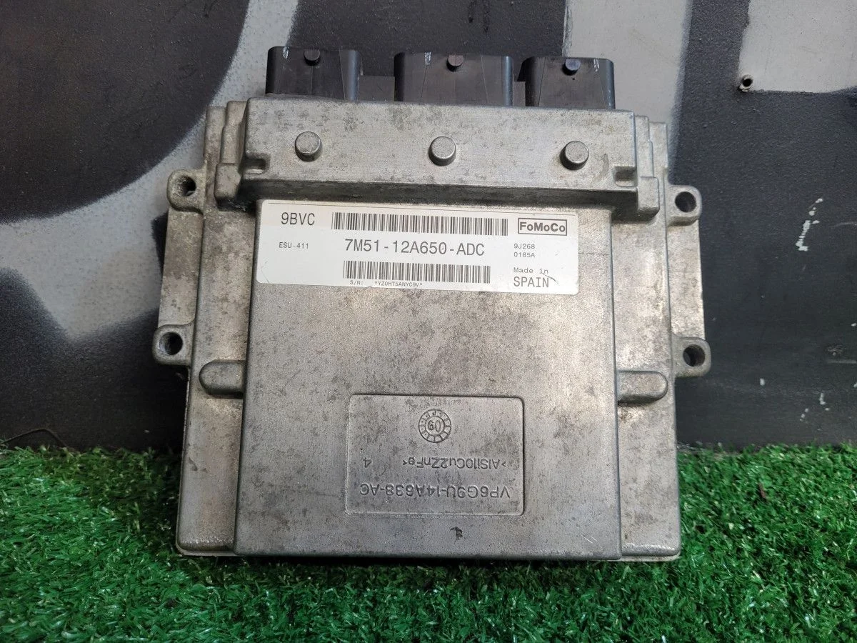 Блок управления двигателем на Ford Focus 2
