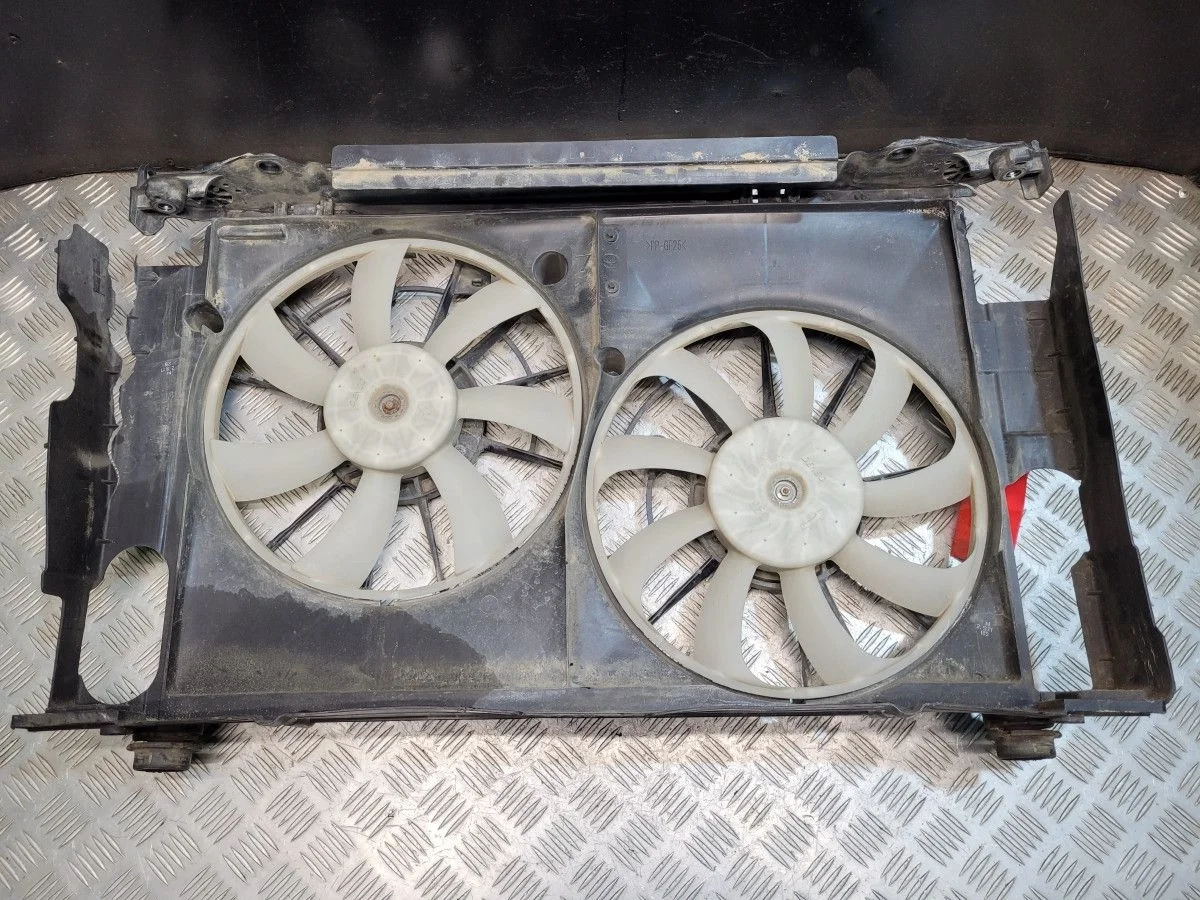 Диффузор в сборе на Toyota RAV4 XA40