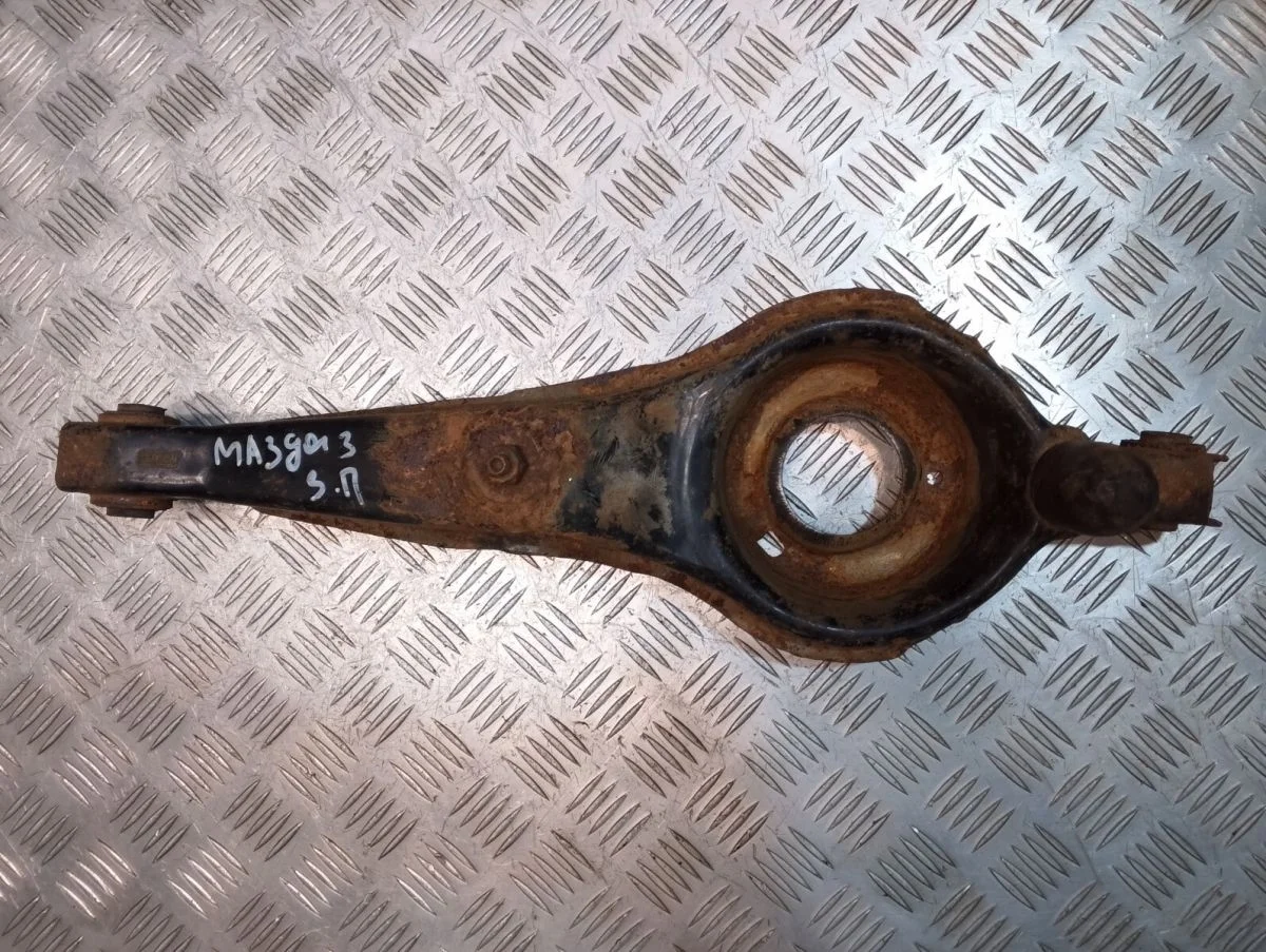 Рычаг задний правый Mazda 3BK