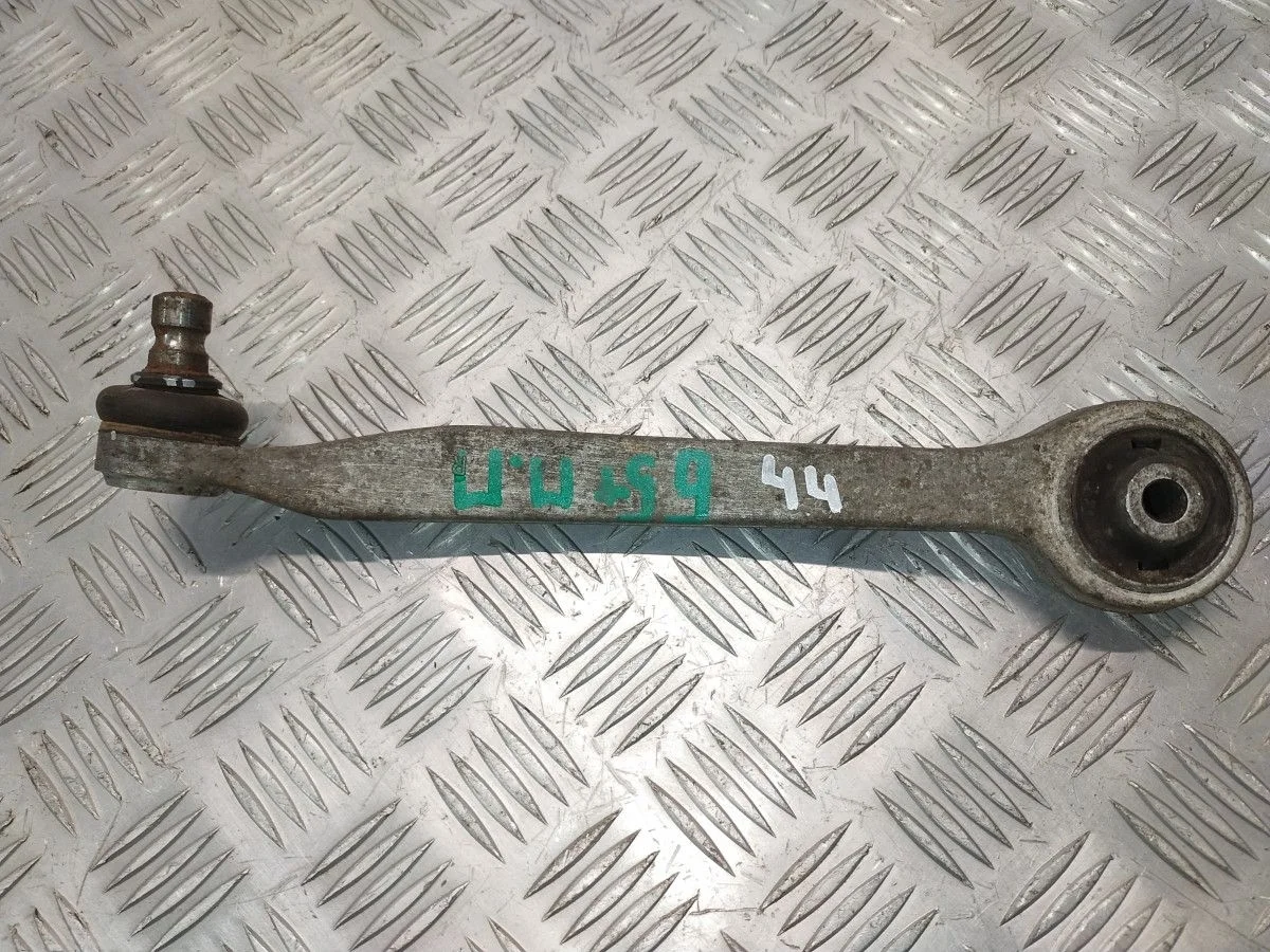 Рычаг передний правый Volkswagen Passat