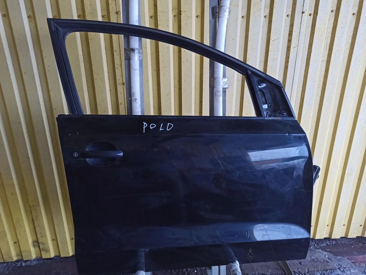 Дверь передняя правая Volkswagen Polo 5