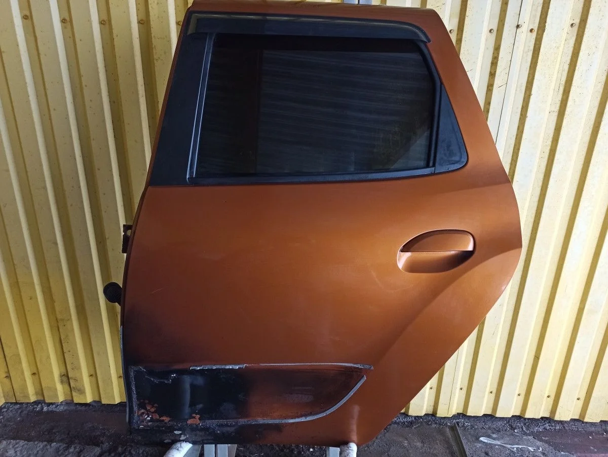 Дверь задняя левая Renault Duster II