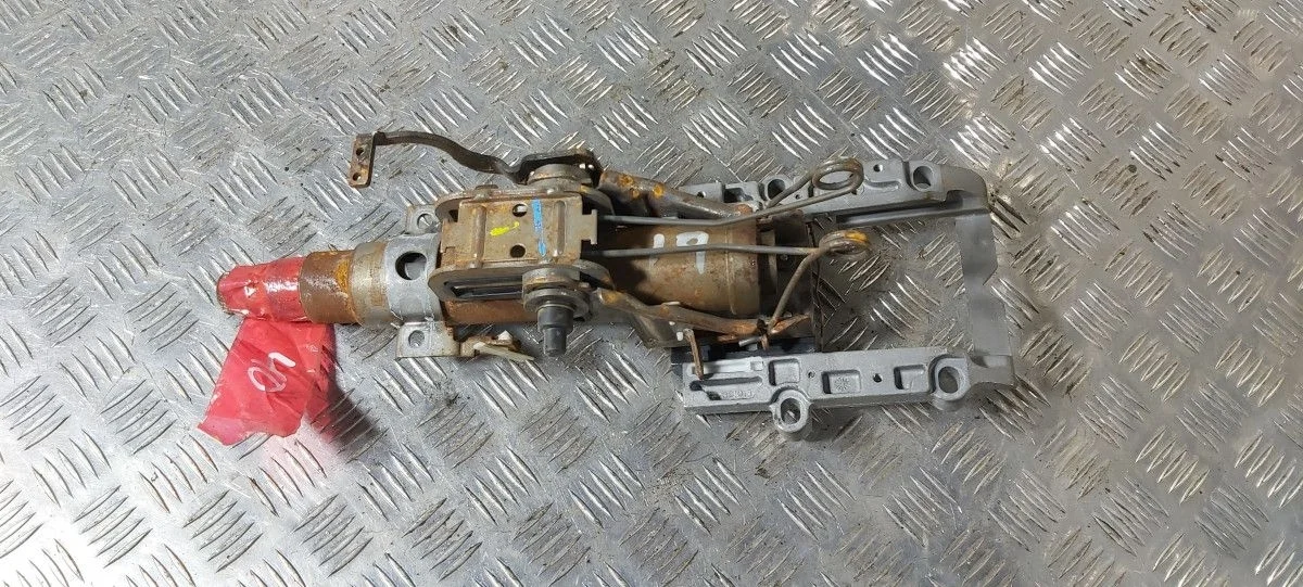 Колонка рулевая Volkswagen Passat 5