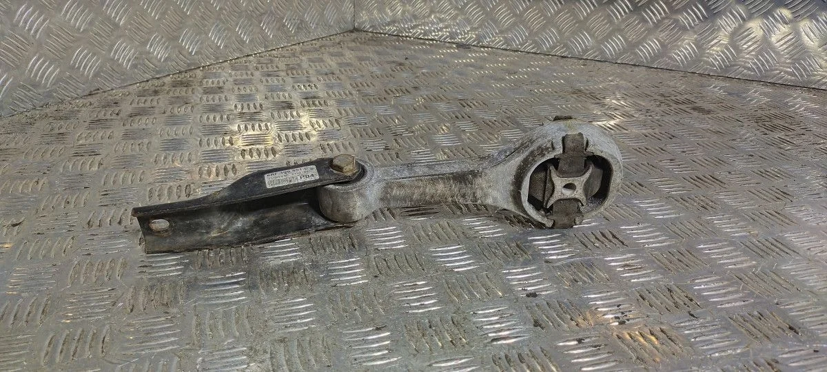 Подушка кпп Volkswagen Polo