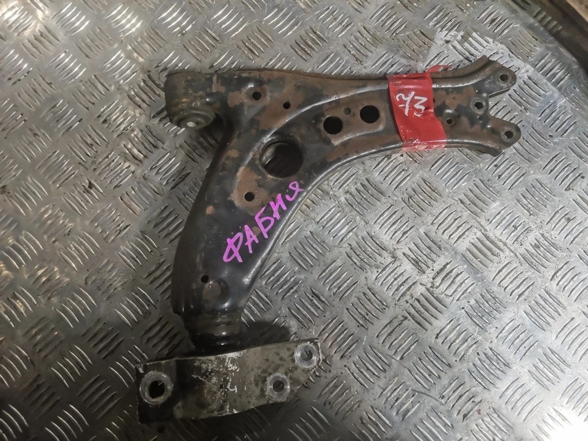 Рычаг передний правый для Skoda Fabia II