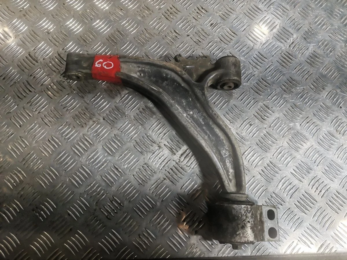 Рычаг передний левый Opel Astra J GTC