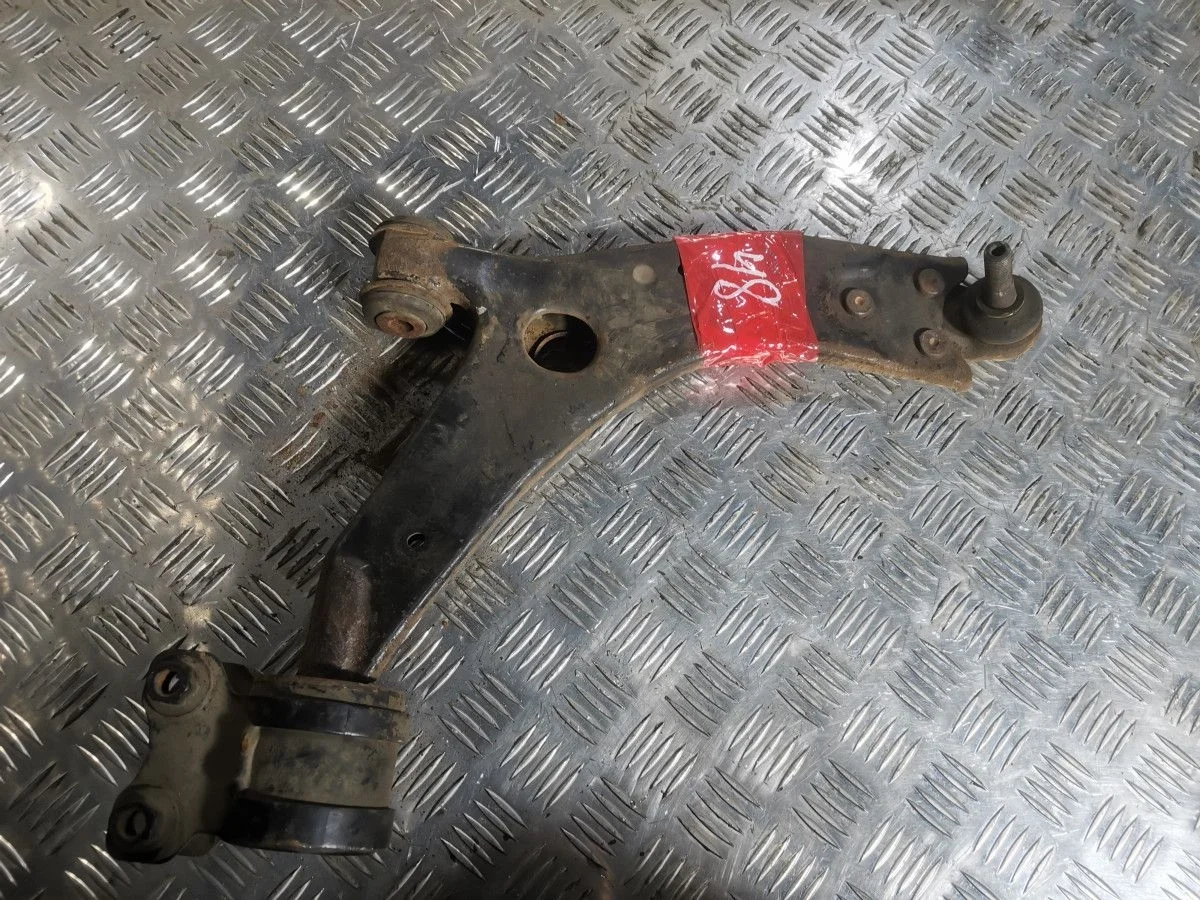 Рычаг передний правый Volvo C30