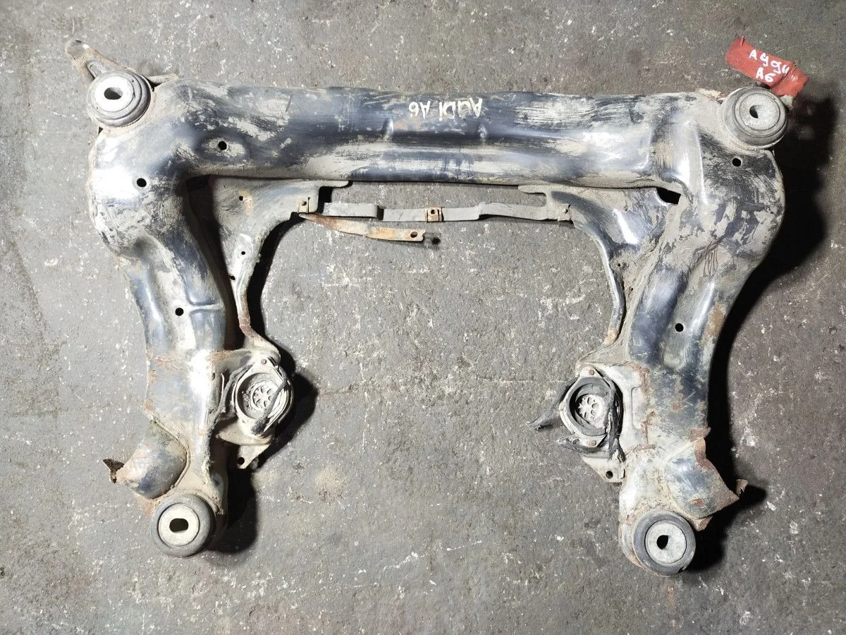 Подрамник Renault Audi A6 (C5) Allroad