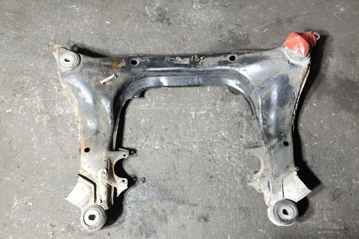 Подрамник передний Audi A4 (B5) I
