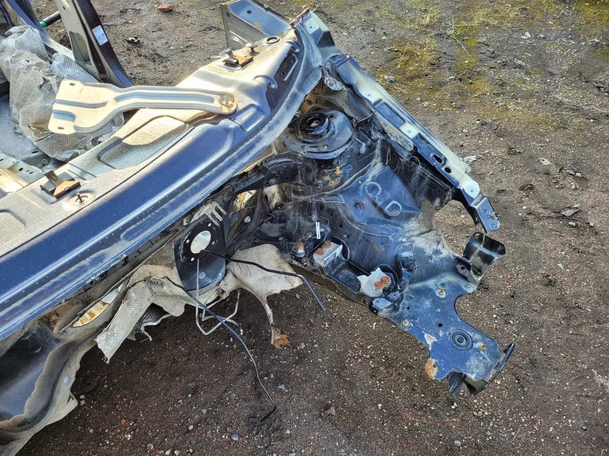 Лонжерон левый на VW Golf 5 2008 1.6