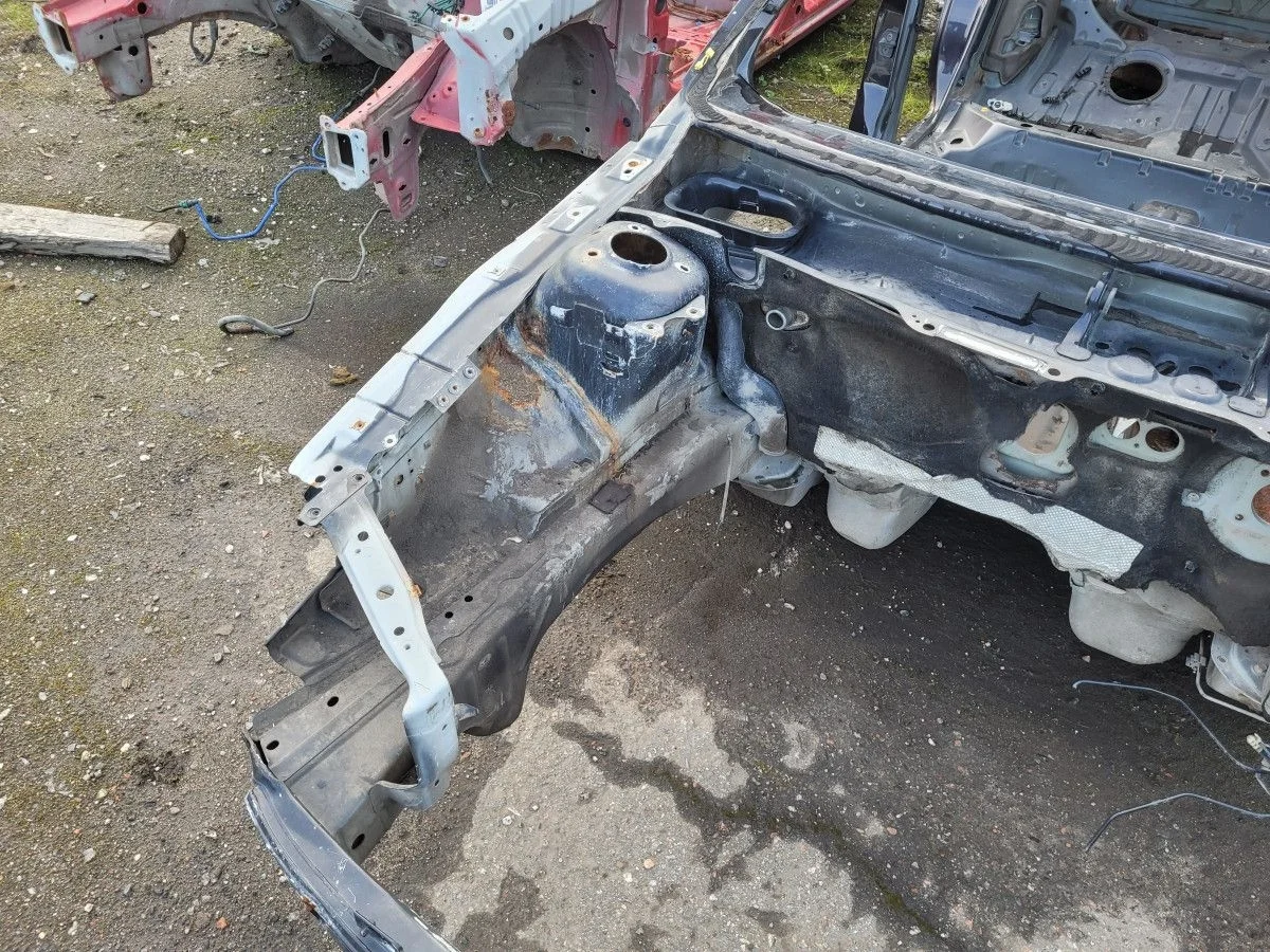 Лонжерон правый(дефект) Volvo S60 2003 2.5