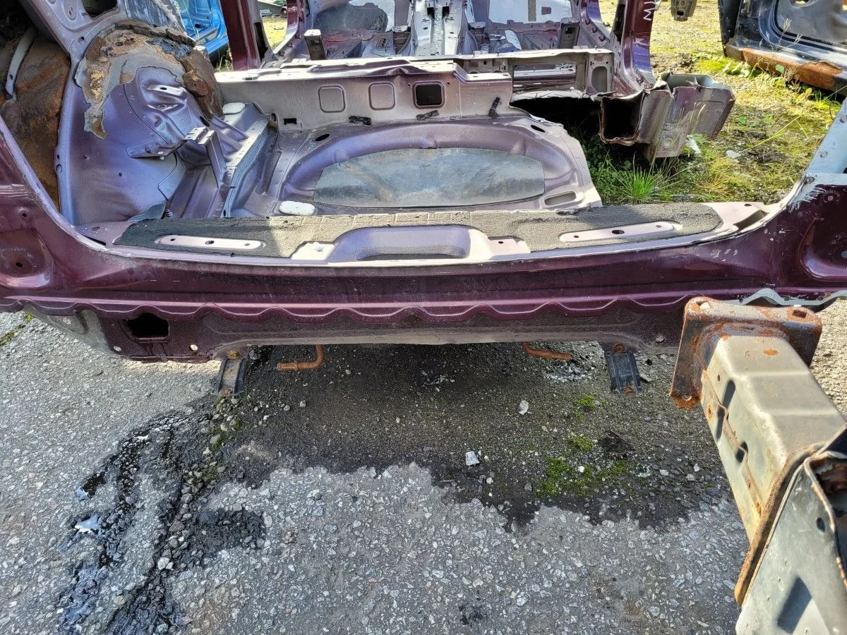 Панель задняя на Mercedes ML W164