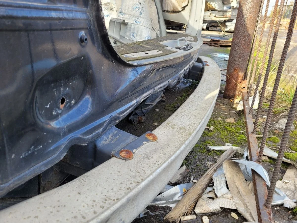 Панель задняя на Mercedes ML W164