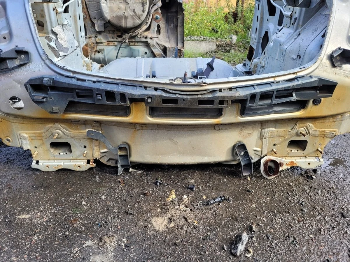 Панель задняя на Opel Astra J GTC