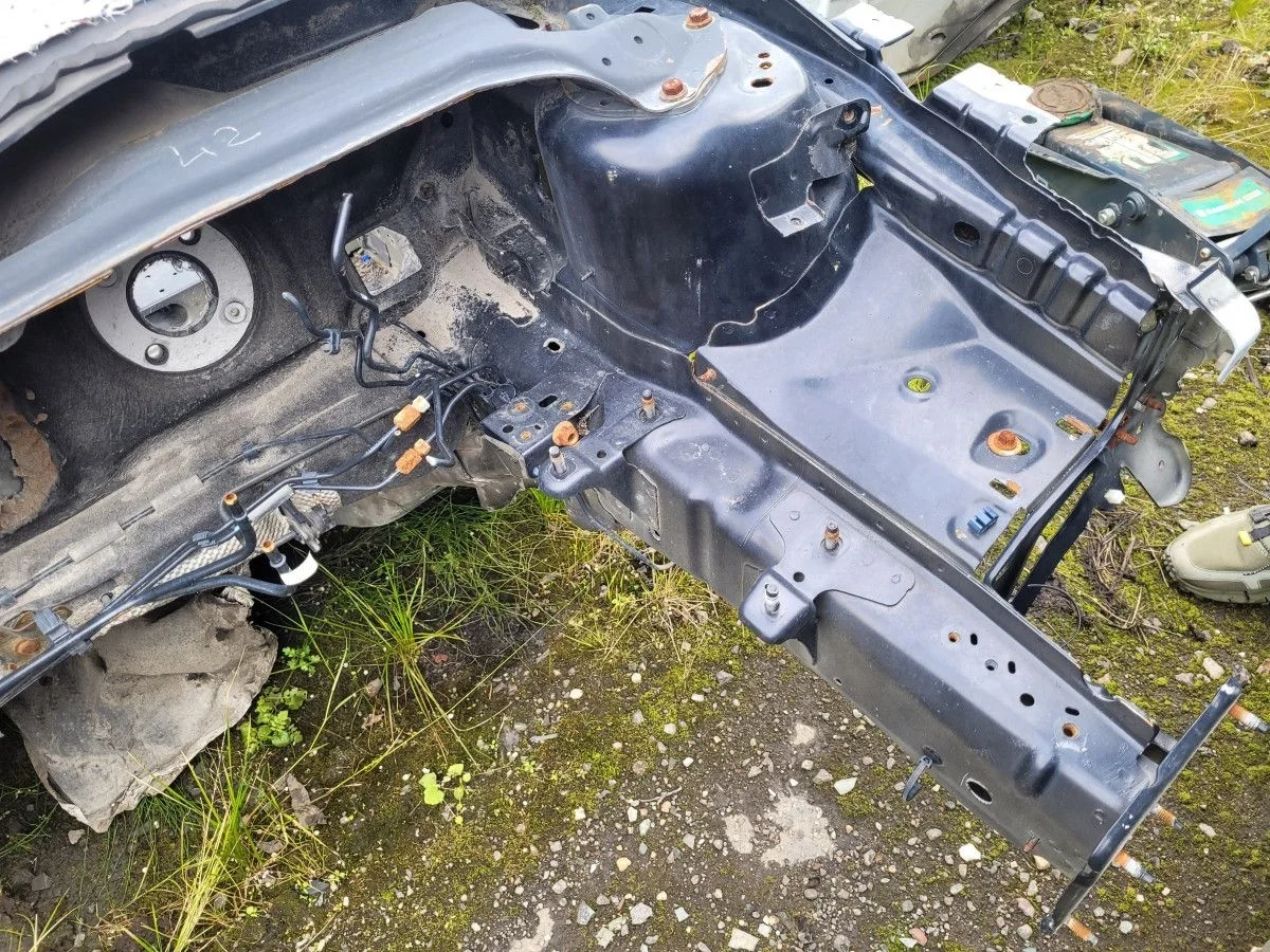 Лонжерон передний левый на Ford Focus 3 хэтч