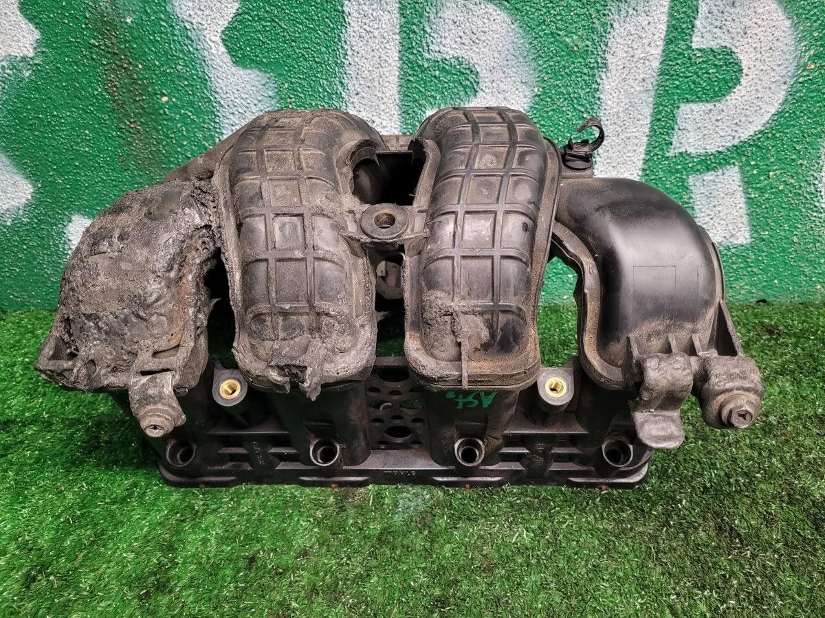 Впускной коллектор Mitsubishi ASX