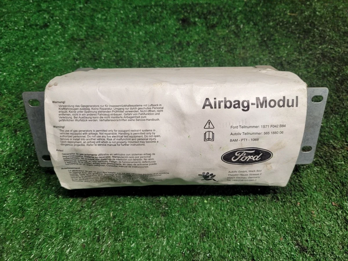 Подушка безопасности пассажирская на Ford Mondeo 3