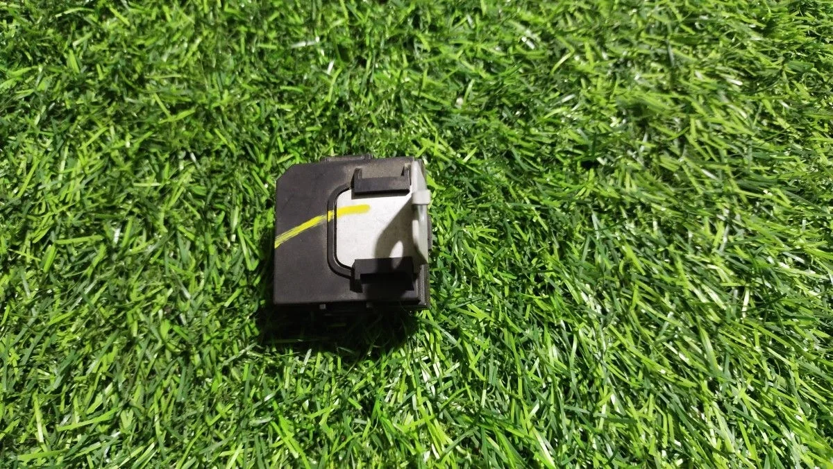 Блок управления иммобилайзером Kia Cerato I (2003—2007)