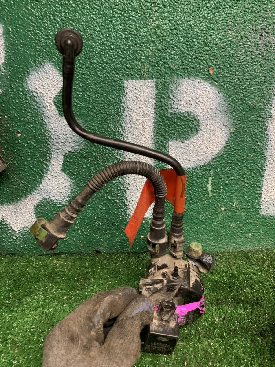 Клапан электромагнитный Ford Focus 1