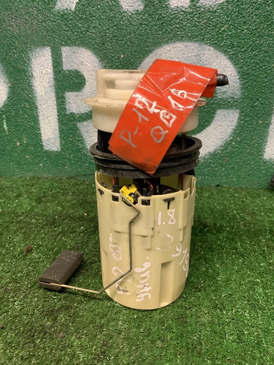 Насос топливный Nissan Primera