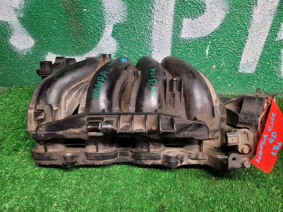 Впускной коллектор Honda Civic 4D 1.8