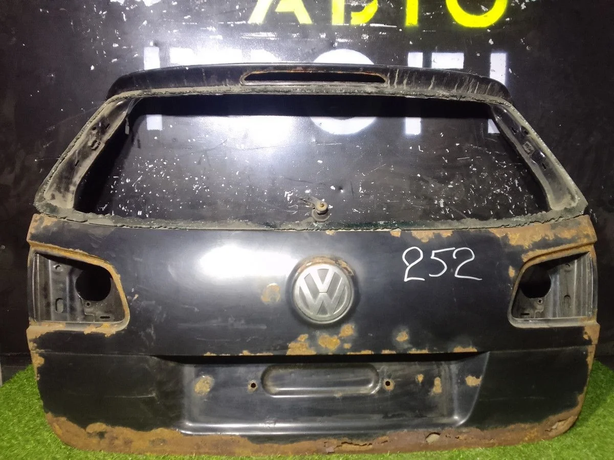 Крышка багажника Volkswagen Passat B6