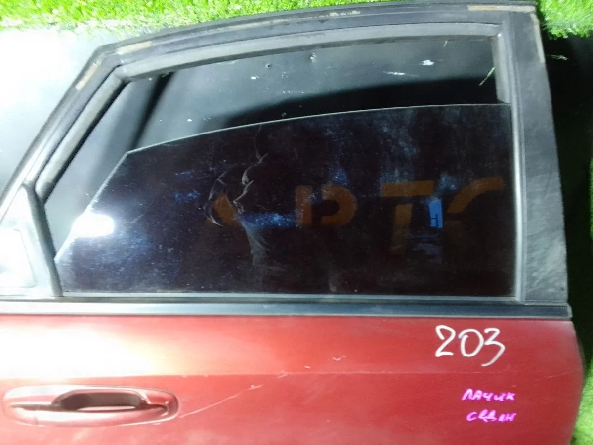 Стекло двери задней правой Chevrolet Lacetti
