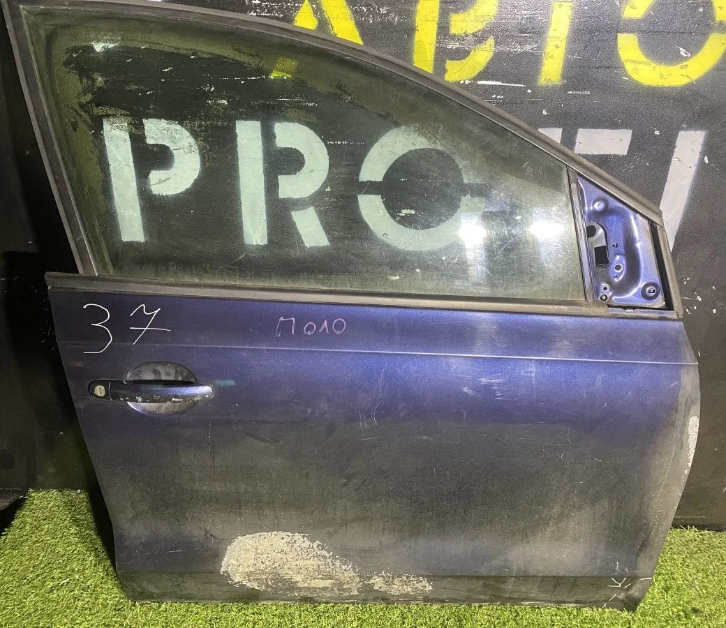 Дверь передняя правая Volkswagen Polo