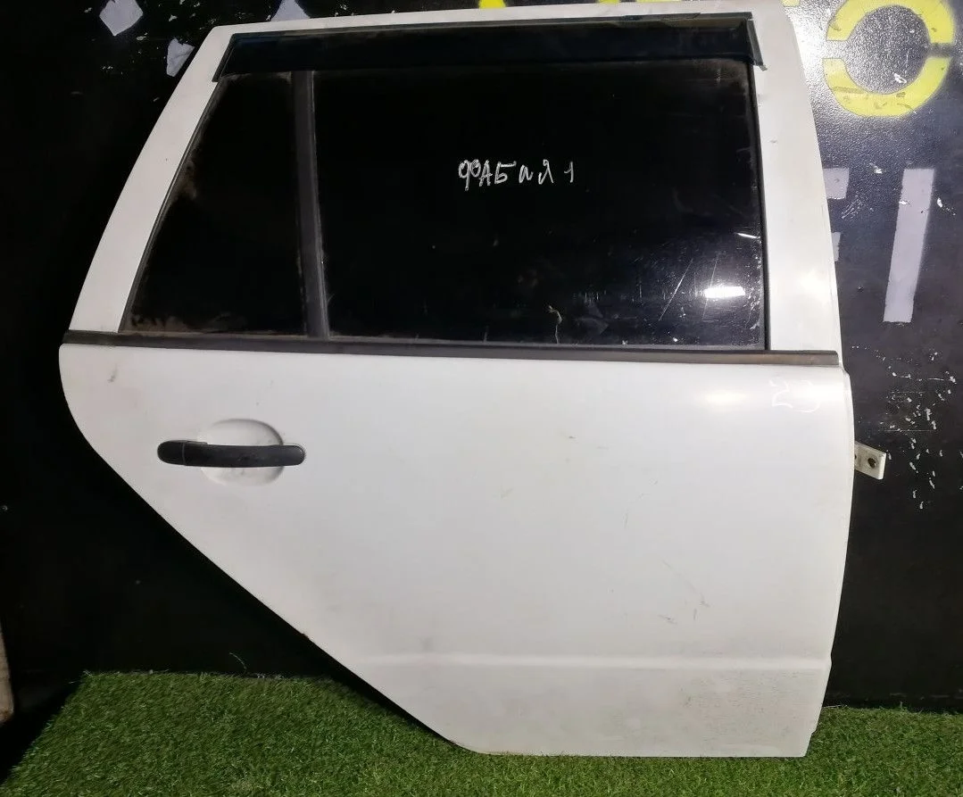 Дверь задняя правая Skoda Fabia 1