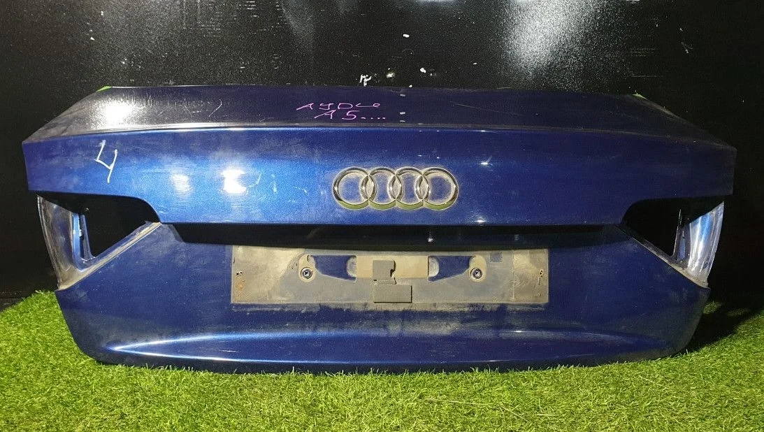 Крышка багажника Audi A5 8T