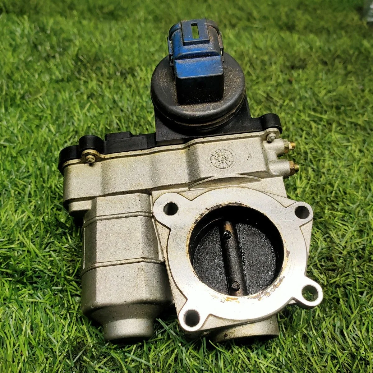 Заслонка дроссельная Nissan Note (E11) I