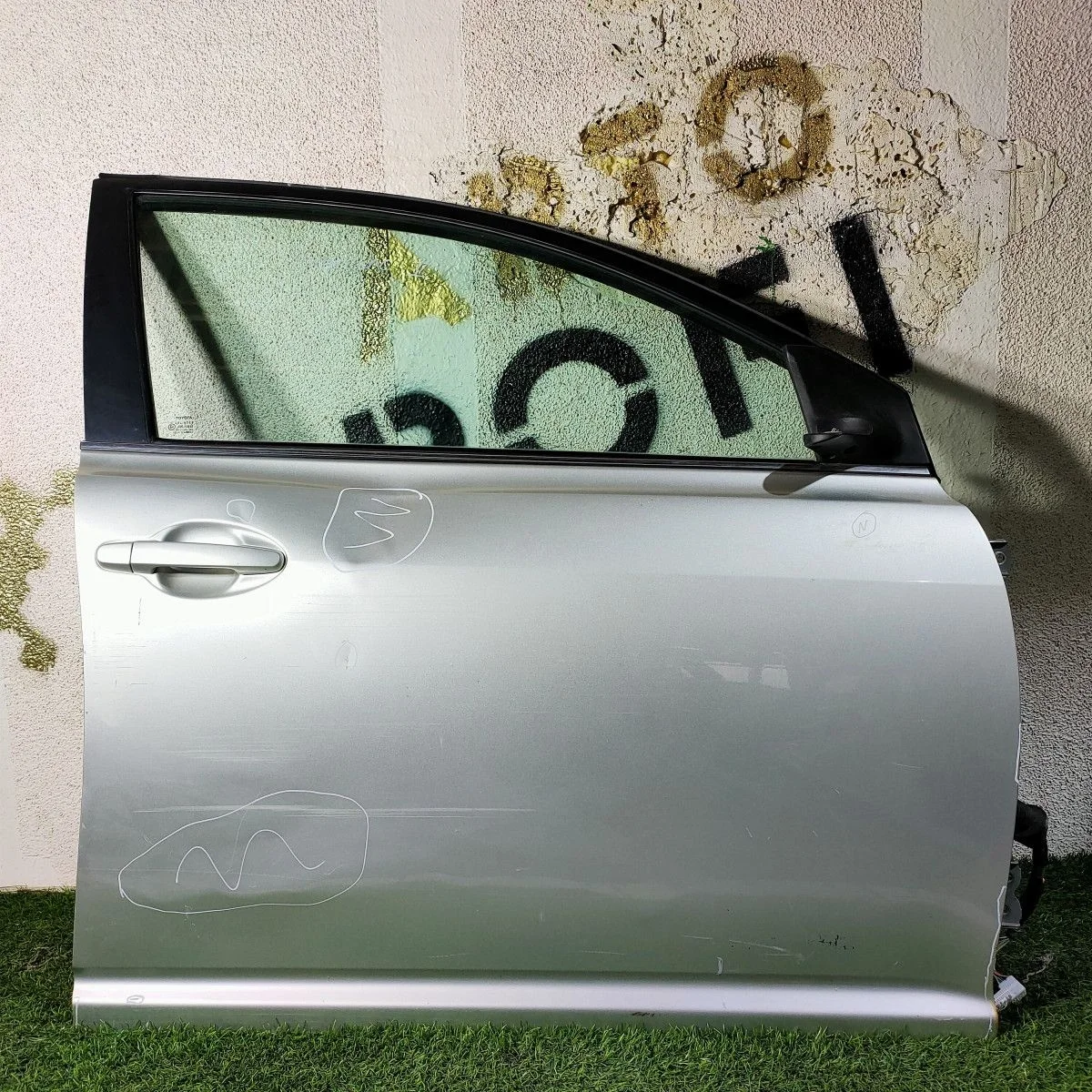 Дверь передняя правая Toyota Avensis (T250) II