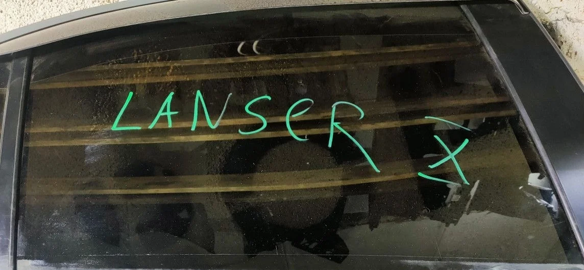 Стекло двери задней левой для Mitsubishi Lancer X
