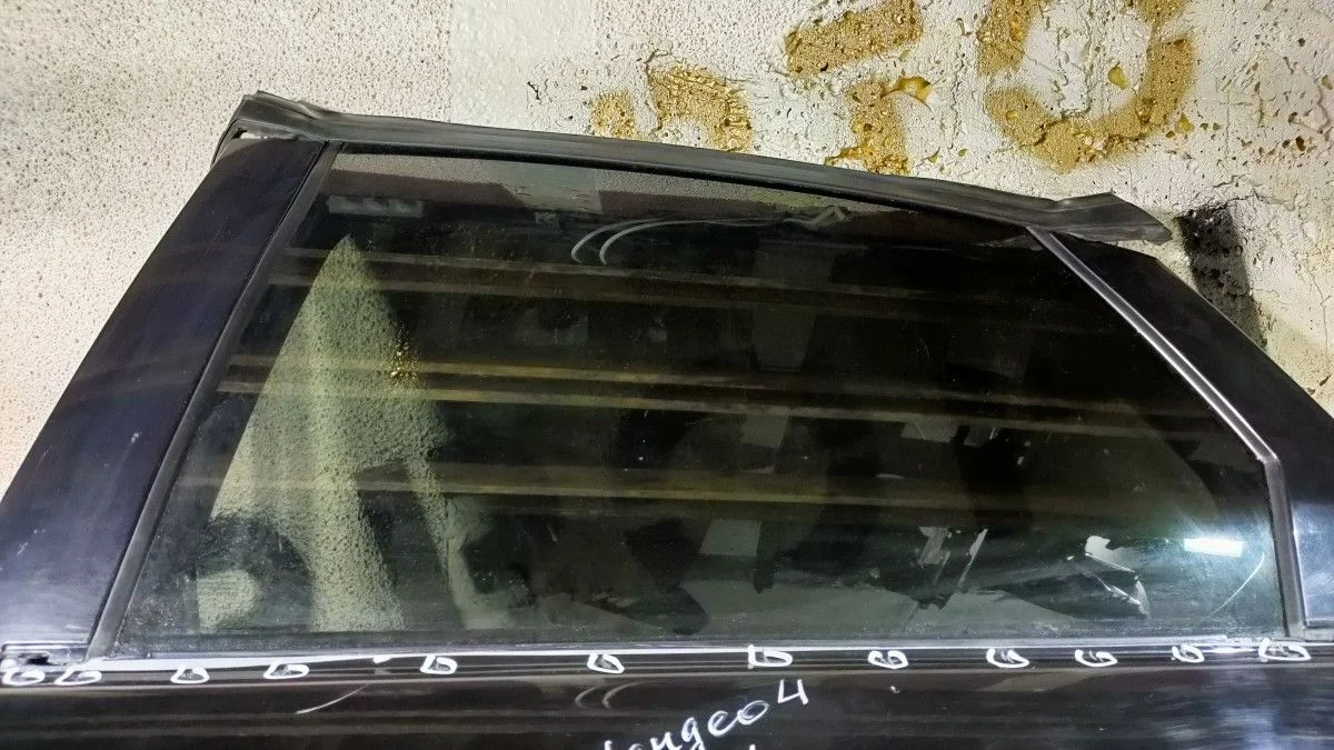 Стекло двери задней левой для Ford Mondeo (4) IV