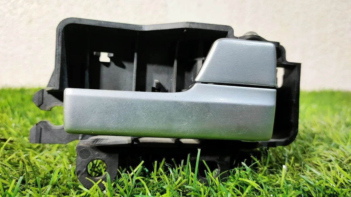 Ручка двери внутренняя правая  Ford