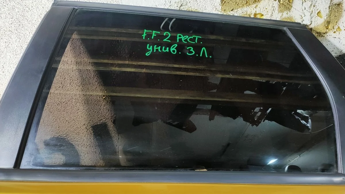 Стекло двери задней левой для Ford Focus (II) II