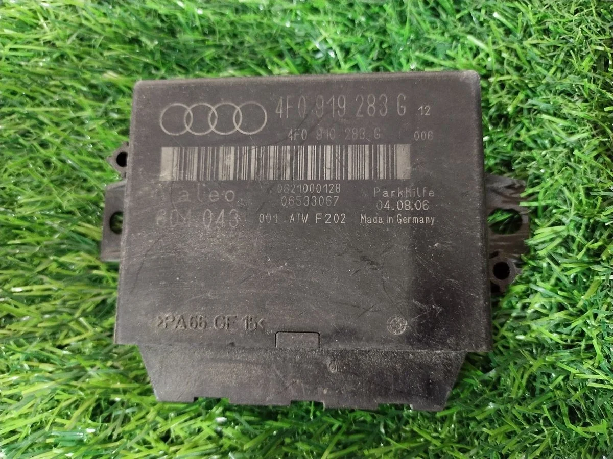 Блок управления парковкой Audi Q7 (4L) I