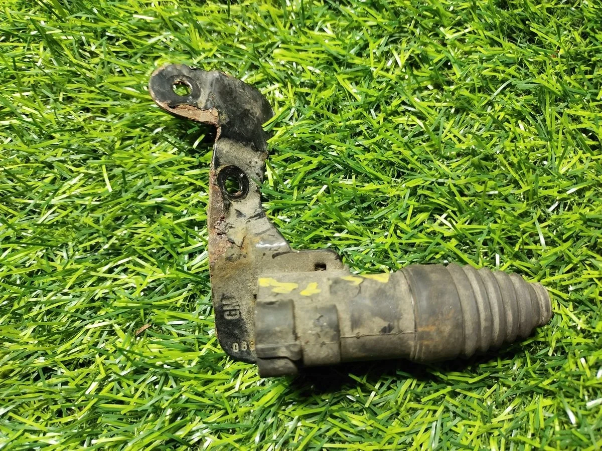 Выключатель концевой Opel Astra H рестайлинг (2006—2014)