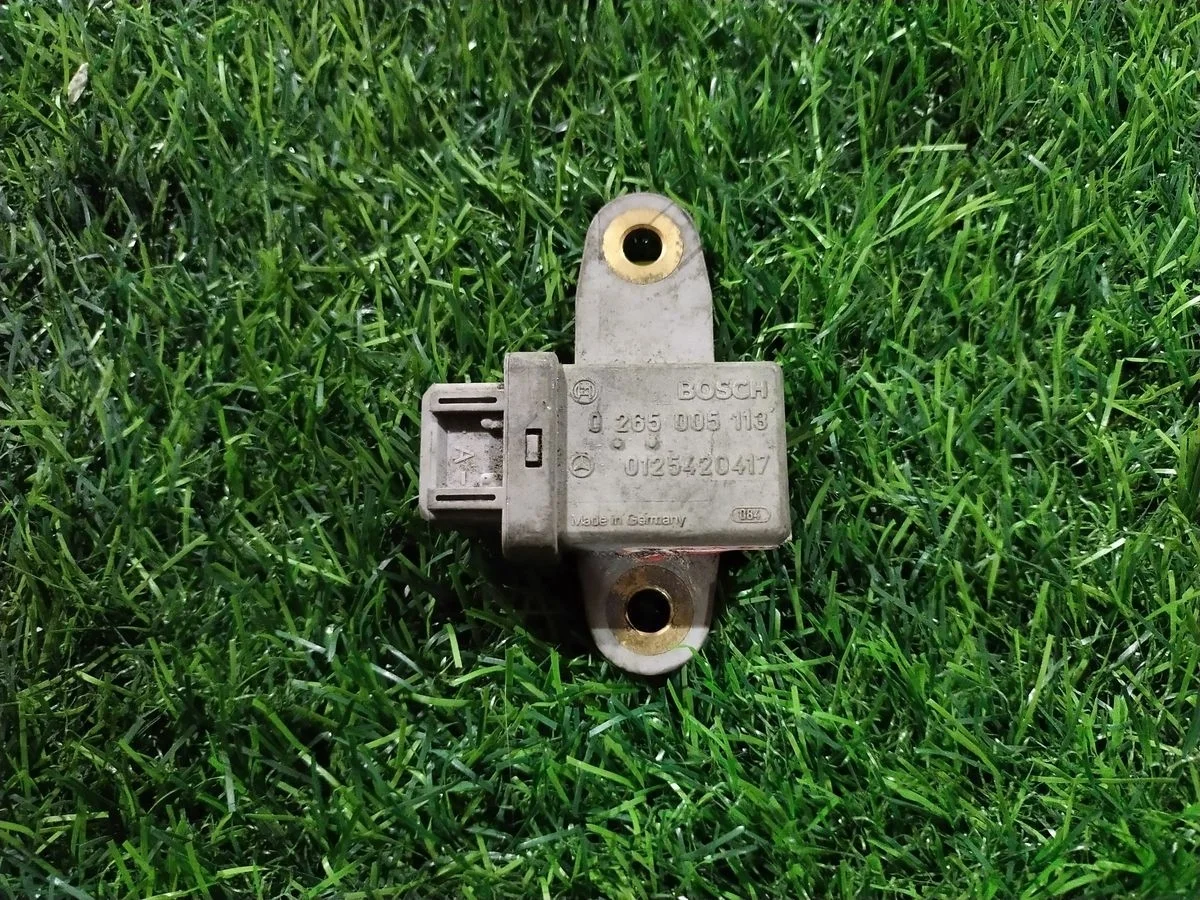 Датчик ускорения Mercedes-Benz S-класс W220 (1998—2005)