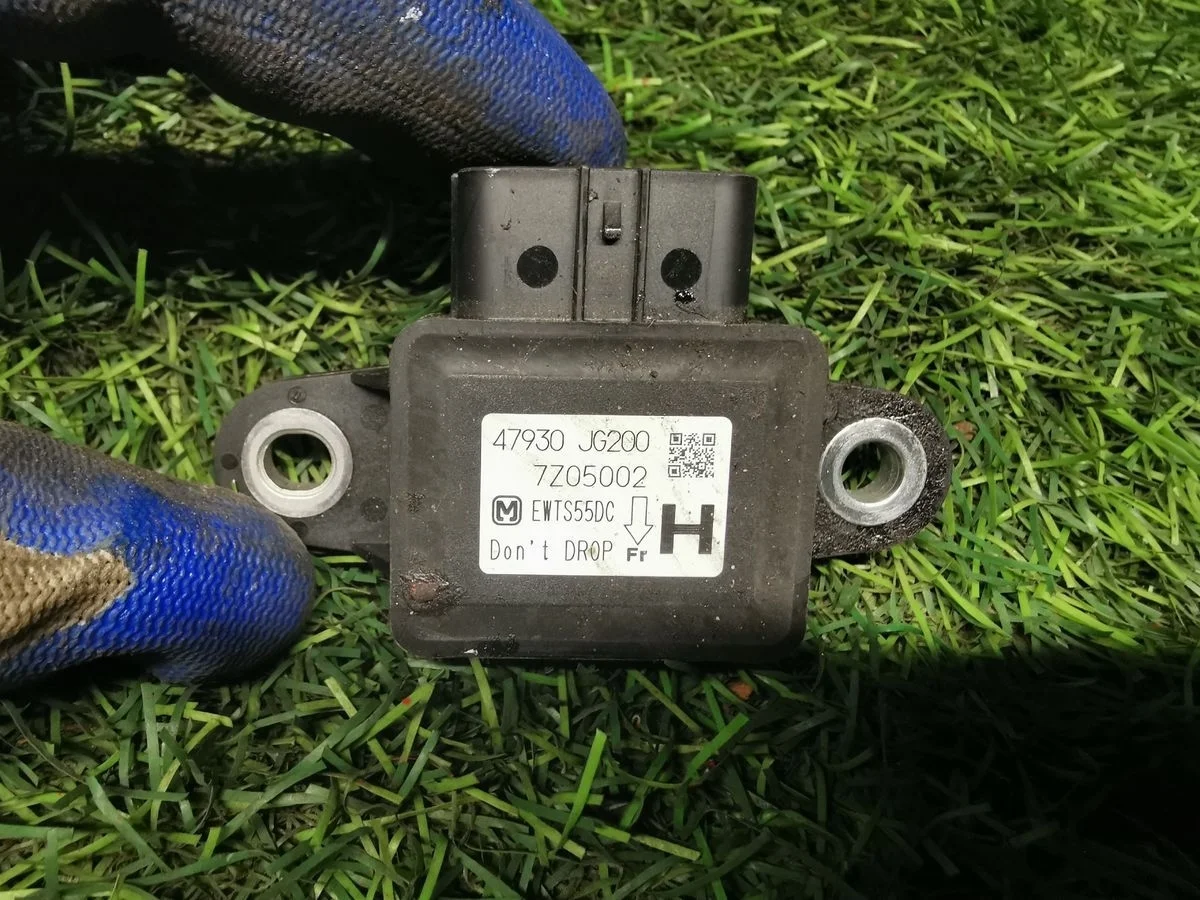 Датчик ускорения Nissan X-Trail (T31) II