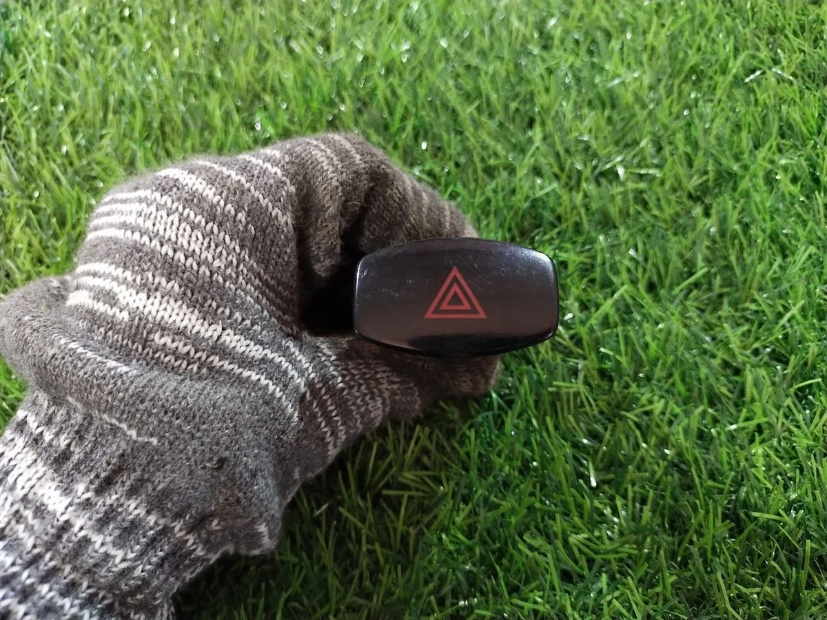 Кнопка аварийной сигнализации Daewoo