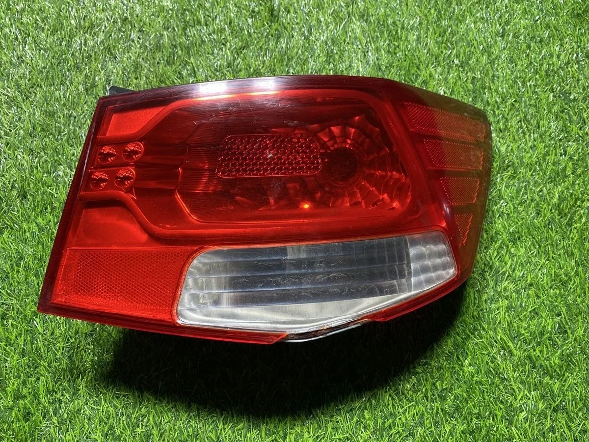 Фонарь задний правый Kia Cerato