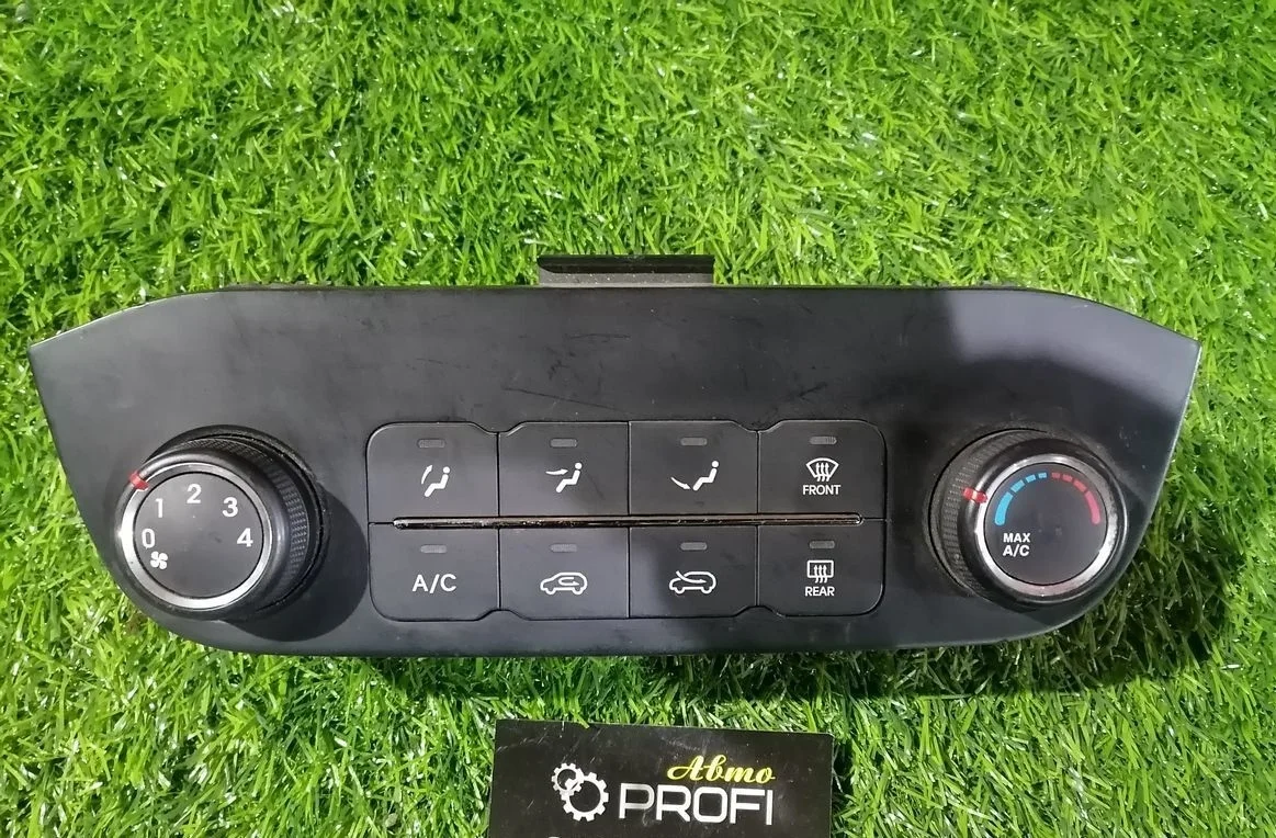 Блок управления климатом Kia Sportage 3 (SL)