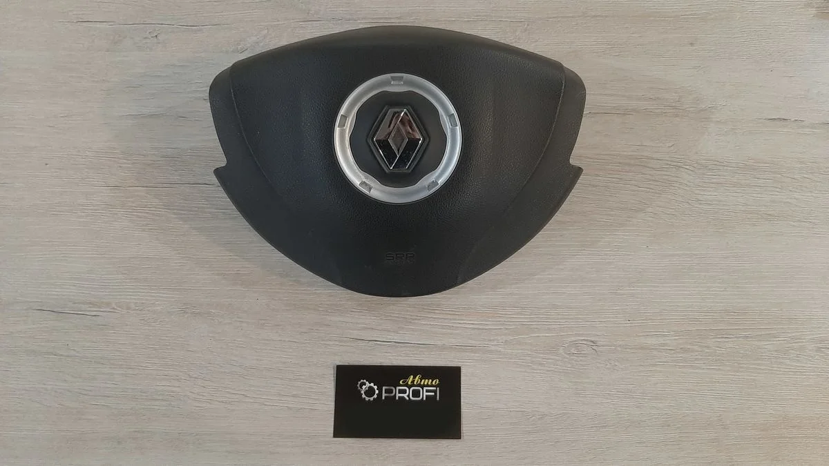 В наличии подушка безопасности Renault Sandero 1