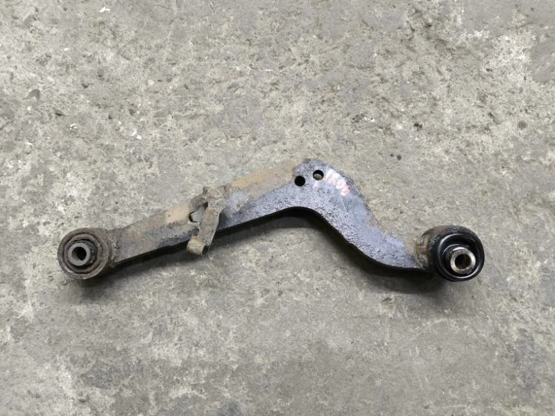 Рычаг задний нижний левый Toyota Rav 4 (CA40) (2012-2019) 2013
