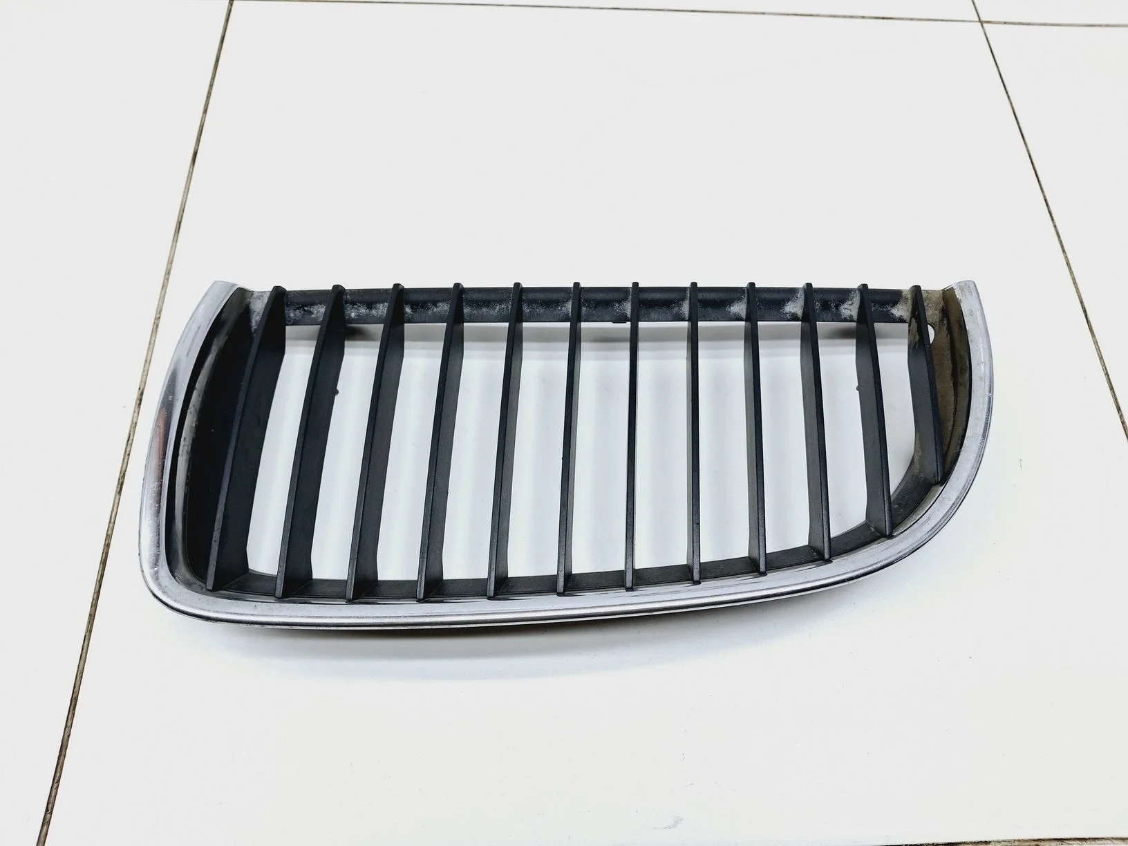 Решетка радиатора левая BMW 3-Series (E90/E91) 2005-2013