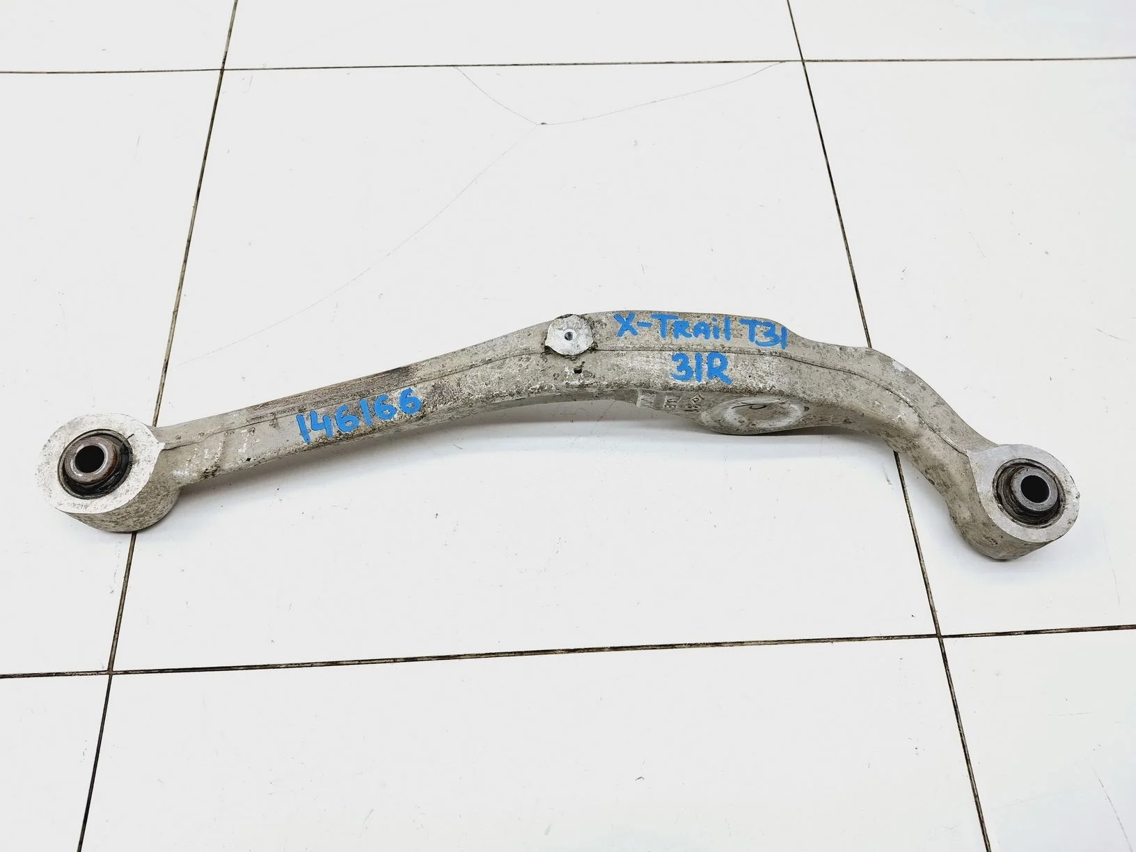 Рычаг задний поперечный правый Nissan X-Trail (T31) 2007-2013