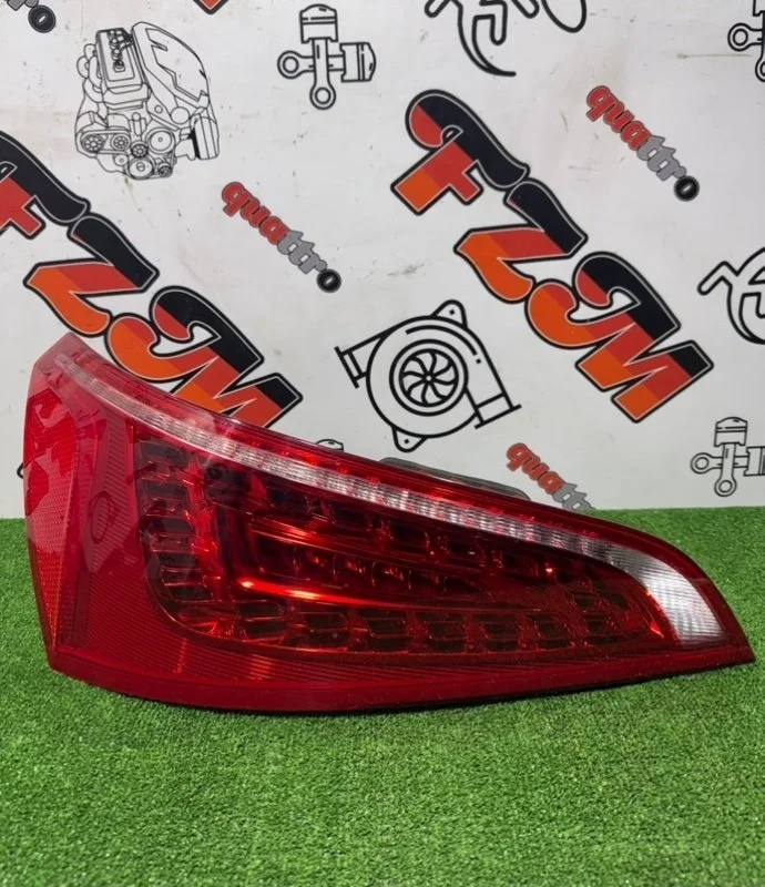 Фонарь Audi Q5 8R0945093A 8R, задний левый