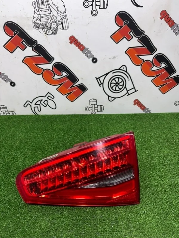 Фонарь Audi A4 8K5945094AC B8, задний правый